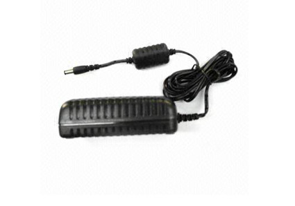 Universal AC / DC adaptador de corriente para portátil, LED, etc