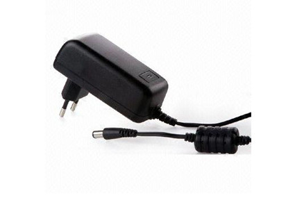 De bajo costo Universal AC / DC adaptador de corriente