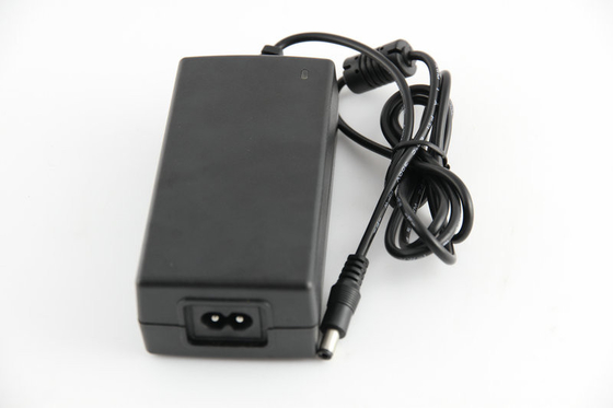 48W estable reguló el adaptador 12V DC 50Hz de la CA que cambiaba DC con el filtro emi