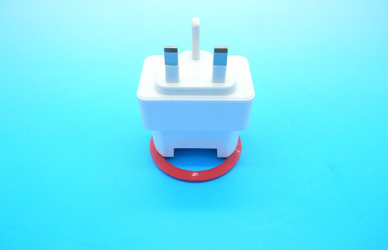 El enchufe BRITÁNICO universal actual constante del cargador de viaje USB 5V 2.0A, FCC pieza 15B