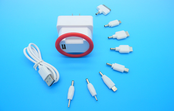 La FCC pieza 15 el CE universal del cargador de viaje USB 5V 10W de la clase B para los smartphones