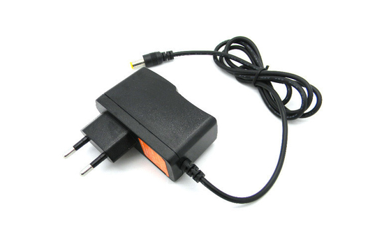 CA al adaptador 9V 1A sobre el voltaje para el router, 100-240Vac del soporte de la pared de DC
