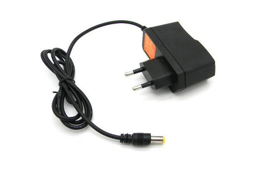 CA al adaptador 9V 1A sobre el voltaje para el router, 100-240Vac del soporte de la pared de DC