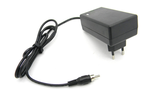 100-240VAC entró el conector RCA del adaptador del Pared-soporte del enchufe 16V 2A de la UE para Santral