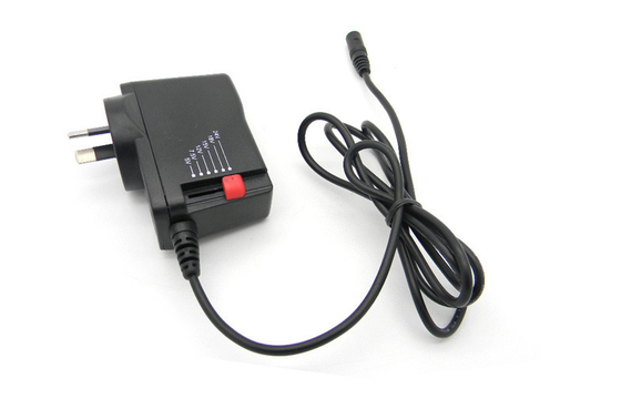 Extremidades actuales de DC del adaptador de corriente alterna 8 del soporte de pared universal 1000mA del enchufe 3-12V de SAA