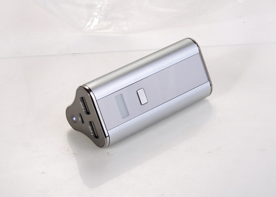 Fuente de alimentación móvil del teléfono móvil/del coche 5V con LED 7800MAH