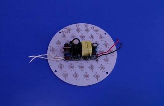 La luz de calle de la eficacia alta 24w llevó la corriente constante Ac110v/220v del conductor 700ma