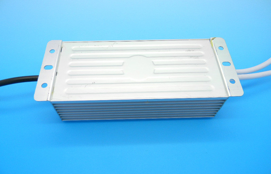 60w conductor constante de aluminio de la corriente LED de la fuente de alimentación de la prenda impermeable del condensador electrolítico IP68