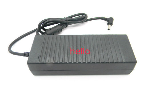 Fuente de alimentación de escritorio automática de la transferencia 24V 6A para la pantalla LED