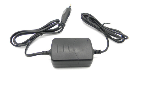 Dos extremos telegrafían la fuente de alimentación de escritorio de la transferencia/el adaptador de escritorio 12V 1000mA