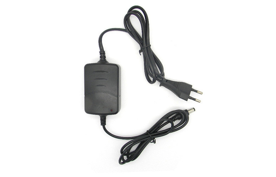 Dos extremos telegrafían la fuente de alimentación de escritorio de la transferencia/el adaptador de escritorio 12V 1000mA