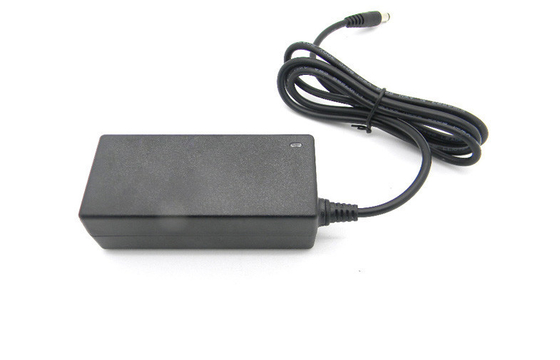 Sobre la CA del voltaje al enchufe BRITÁNICO de la mesa 36W 12V del adaptador de DC para LCD TV