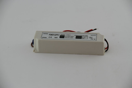 300 VAC de 3A 36W de gama completa del voltaje del conductor constante de la prenda impermeable LED para la cámara CCTV