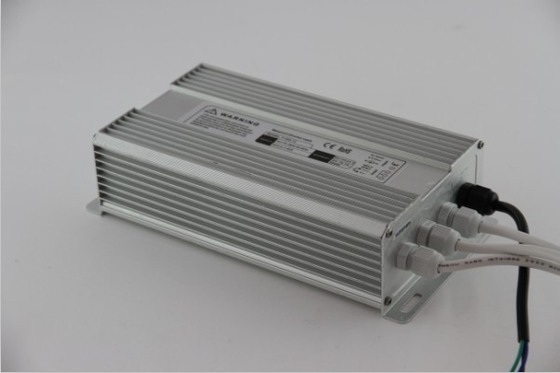conductor exacto 200W 8300mA, conductor de la prenda impermeable LED de 24V DC de la luz de EPA3050B EMC LED